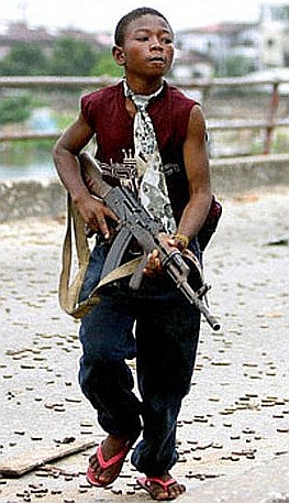 article-0-05B5E054000005DC-135_468x460