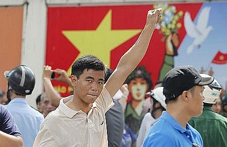 2014-08-25T103134Z_1_LYNXMPEA7O0DP_RTROPTP_2_VIETNAM-CHINA