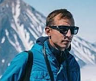 Travel blogger, Vadim Makhorov - Google 検索