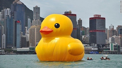 130502152627-rubber-duck-in-hong-kong-1-horizontal-gallery