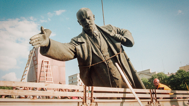 5d15f09885600a0cf13e6ef1