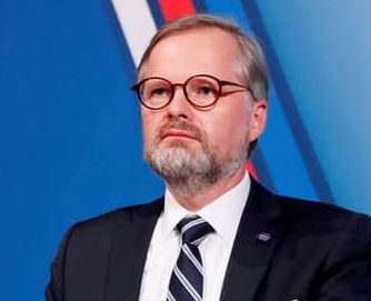 FireShot Webpage Screenshot #995 - 'チェコ新政権