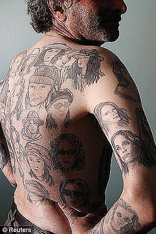 article-0-0D8CA566000005DC-154_306x459