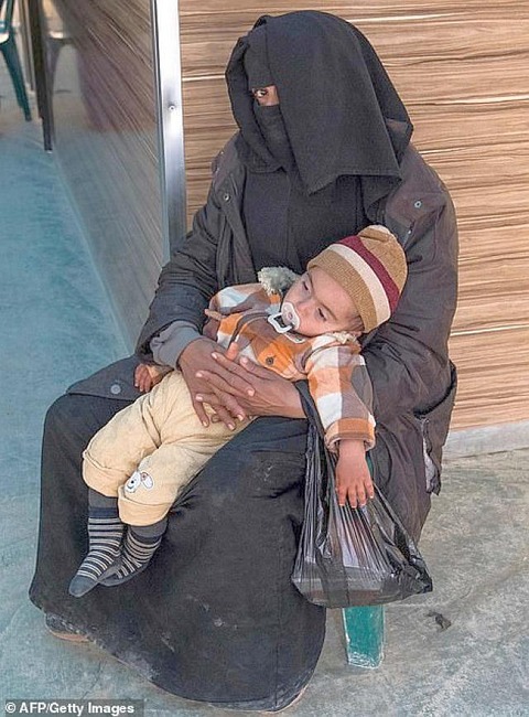 9811916-6704603-image-m-16_1550150514872