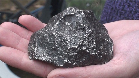 METEORITE-PHOTO-960x540