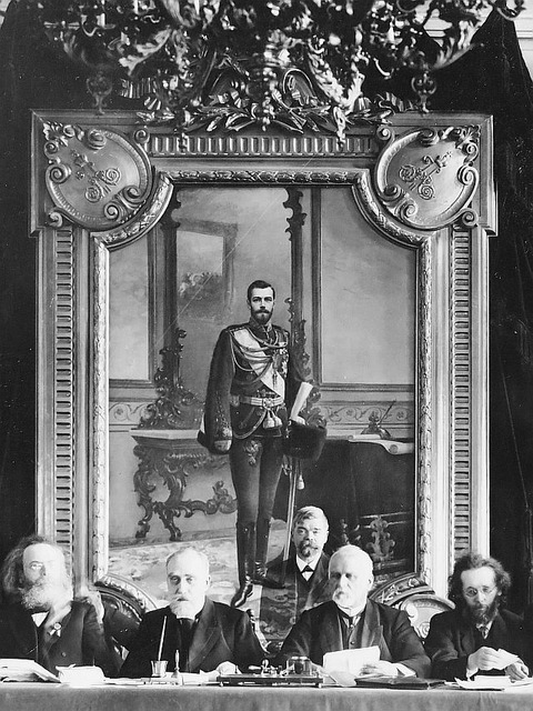 Portrait-of-Nicholas-hanging-before-Revolution