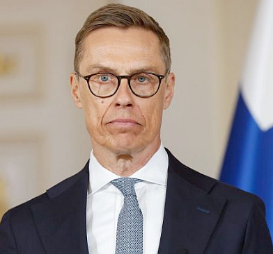 Finland's president approves nuclear weap