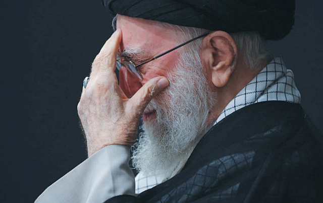 Ayatollah Ali Khamenei orders IRGC remain