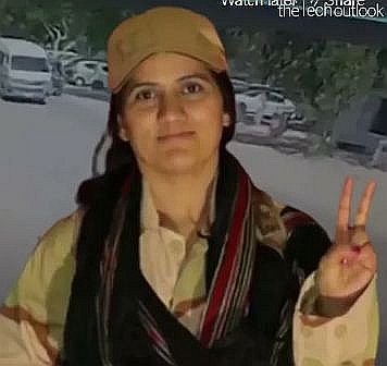 FireShot Webpage Screenshot #1368 - 'A Woman