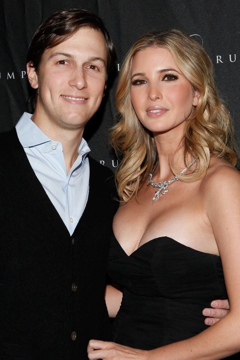 Ivanka-Trump-cozied-up-her-husband-Jared-Kushner