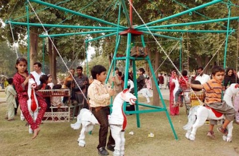 Gulshan-e-Iqbal-Park-Lahore-Pakistan