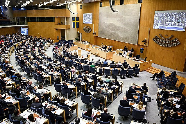 2026年6月15日_uFF0Fスウェーデン、首都ストックホルムの議会（AP通信）
