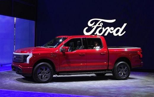 FireShot Webpage Screenshot #935 - '米フォードのＥＶ部門