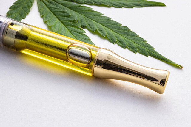 Vaping-vs-Dabbing-1　２