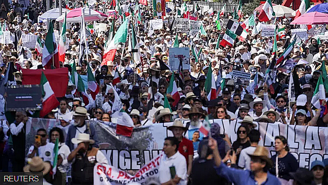 FireShot Capture 376 - メキシコ首都で数千人が政府に抗