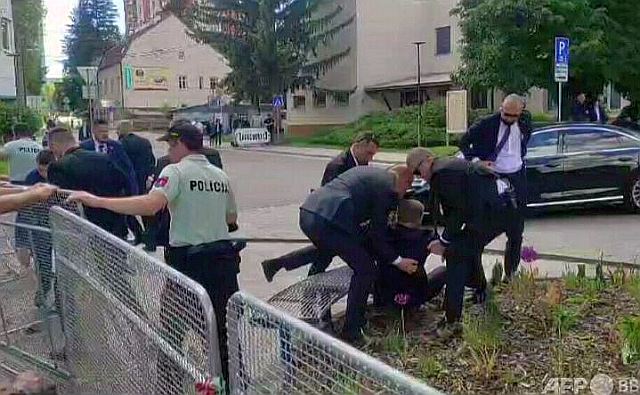 FireShot Webpage Screenshot #1299 - 'スロバキア首相、銃撃され重体 容疑者