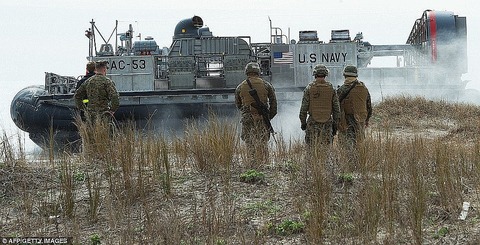 article-2097624-119E6CBC000005DC-441_964x492