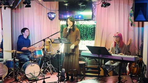 B1465612-8907-4DE0-A25E-88E11EFF925B