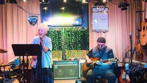 4BF5254F-1157-4EC2-AEC5-2FFDD8A83702