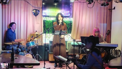 C74C4EB2-EE65-4145-93B8-91A6DD1F8F23