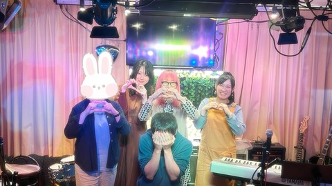 4F166928-5B7B-4E57-B258-BAB38EFEE14D