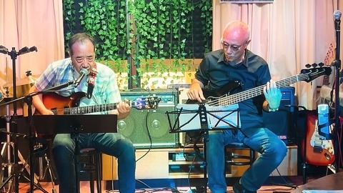 2871A7DB-CD9D-474F-AF6B-2B8A54A3AD5B