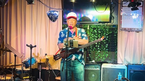 133693FB-E8C4-4271-9BFD-953E3E120B8A