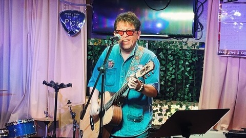 3D43F37A-3E7E-4007-9553-C74B777FAB6B