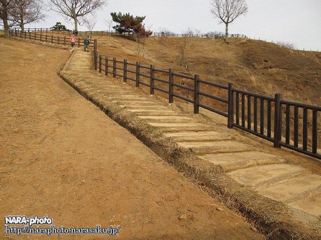 若草山山頂への登山道