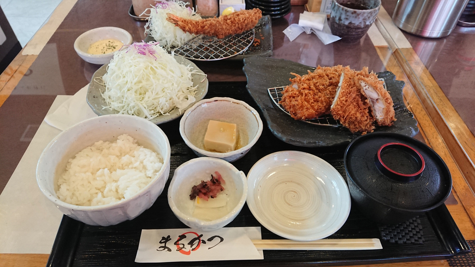 とんかつ屋まるかつで あじフライ定食 と えびフライ を食べてみた In 奈良市神殿町 奈良の地元情報を毎日更新 ならぷら