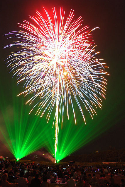 奈良の花火大会19 第48回吉野川祭り 納涼花火大会 8 15 木 奈良の地元情報を毎日更新 ならぷら