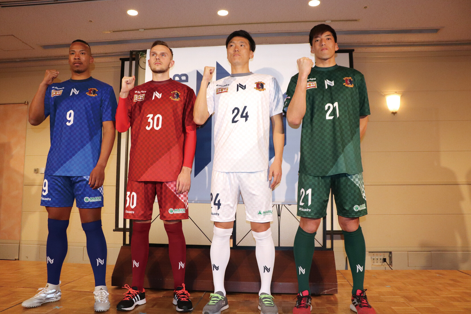 奈良クラブ シーズン新体制 ユニフォームデザイン発表会を開催 奈良の地元情報を毎日更新 ならぷら 奈良クラブ シーズン新体制 ユニフォームデザイン発表会を開催 奈良の地元情報を毎日更新 ならぷら