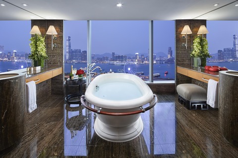 Mandarin-Oriental-Hong-Kong-Hotel-Suite-Harbour-View-Bathroom