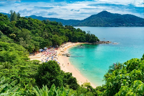 beach-2084350_1280