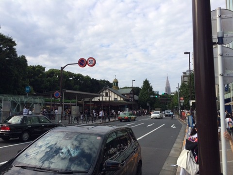 １５０９１６　休日６