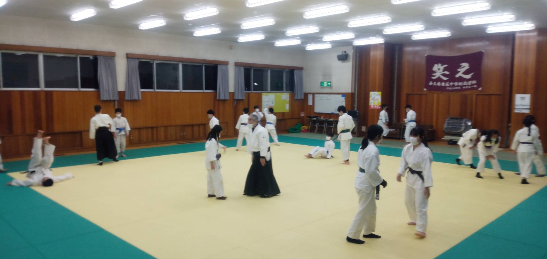 香芝市合気道部 令和3年1月22日 金 財 合気会登録道場 合気道 西大和会 香芝市合気道部 令和3年1月22日 金 財 合気会登録道場 合気道 西大和会