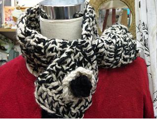 12.23マフラーくろまだら