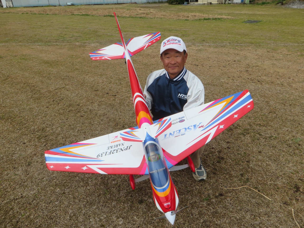 アセント80 F3A ラジコン飛行機