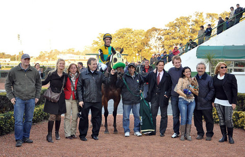 5212B06C-399B-4B48-821D-C8448ADC03EE