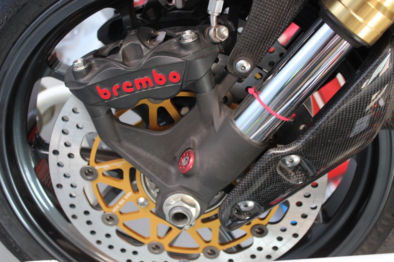 スズキ純正 brembo ブレンボ キャリパー スズキ純正 ラジアルマウント