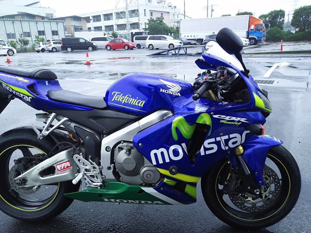 梨塾ガレージ】 CBR600RR PC37 車検＆モデファイ vol1 : 梨本塾