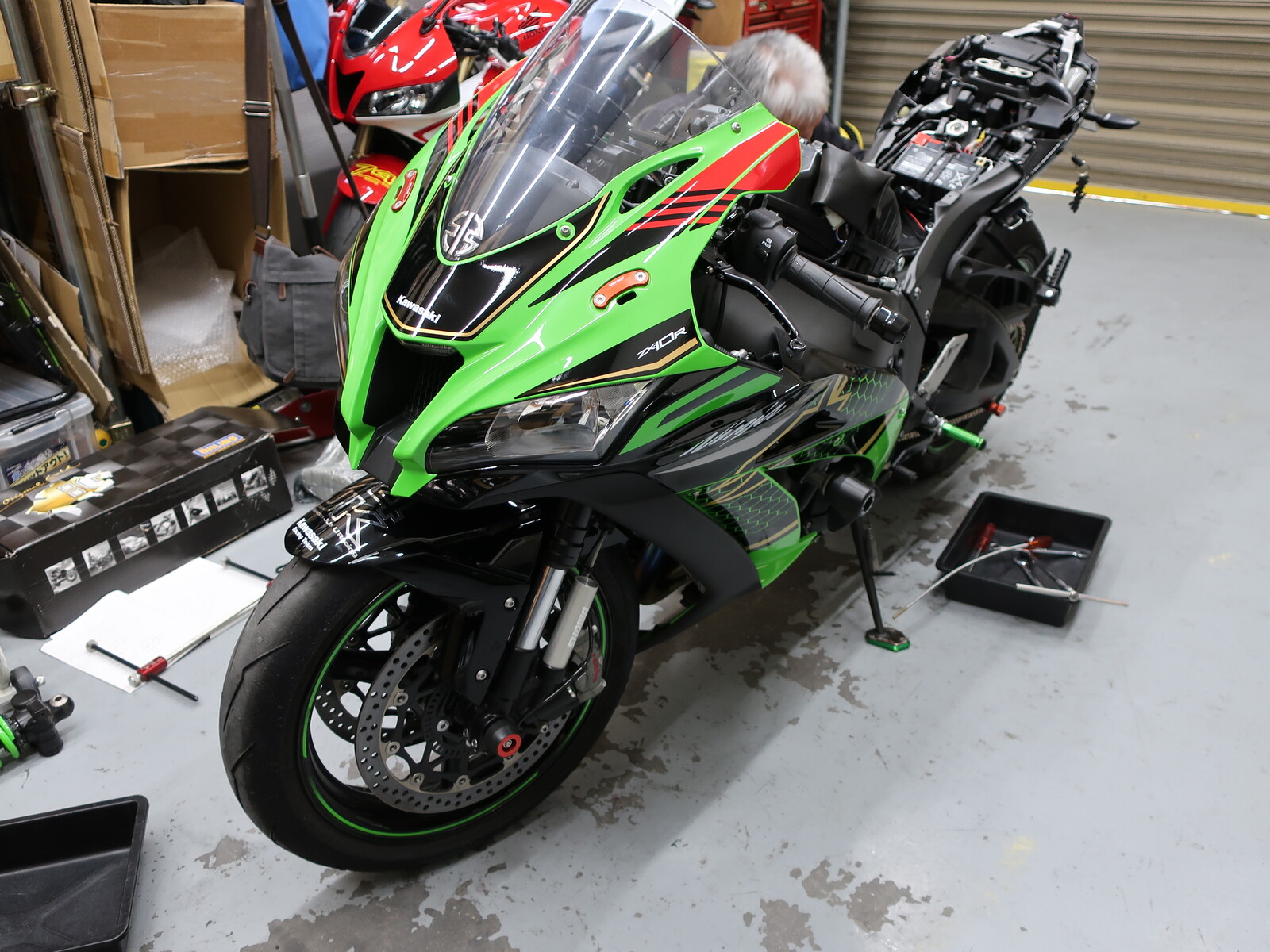 梨塾ガレージ】 ZX10R リヤショック オーリンズ TTX-GP 梨塾ガレージ】 ZX10R リヤショック オーリンズ TTX-GP