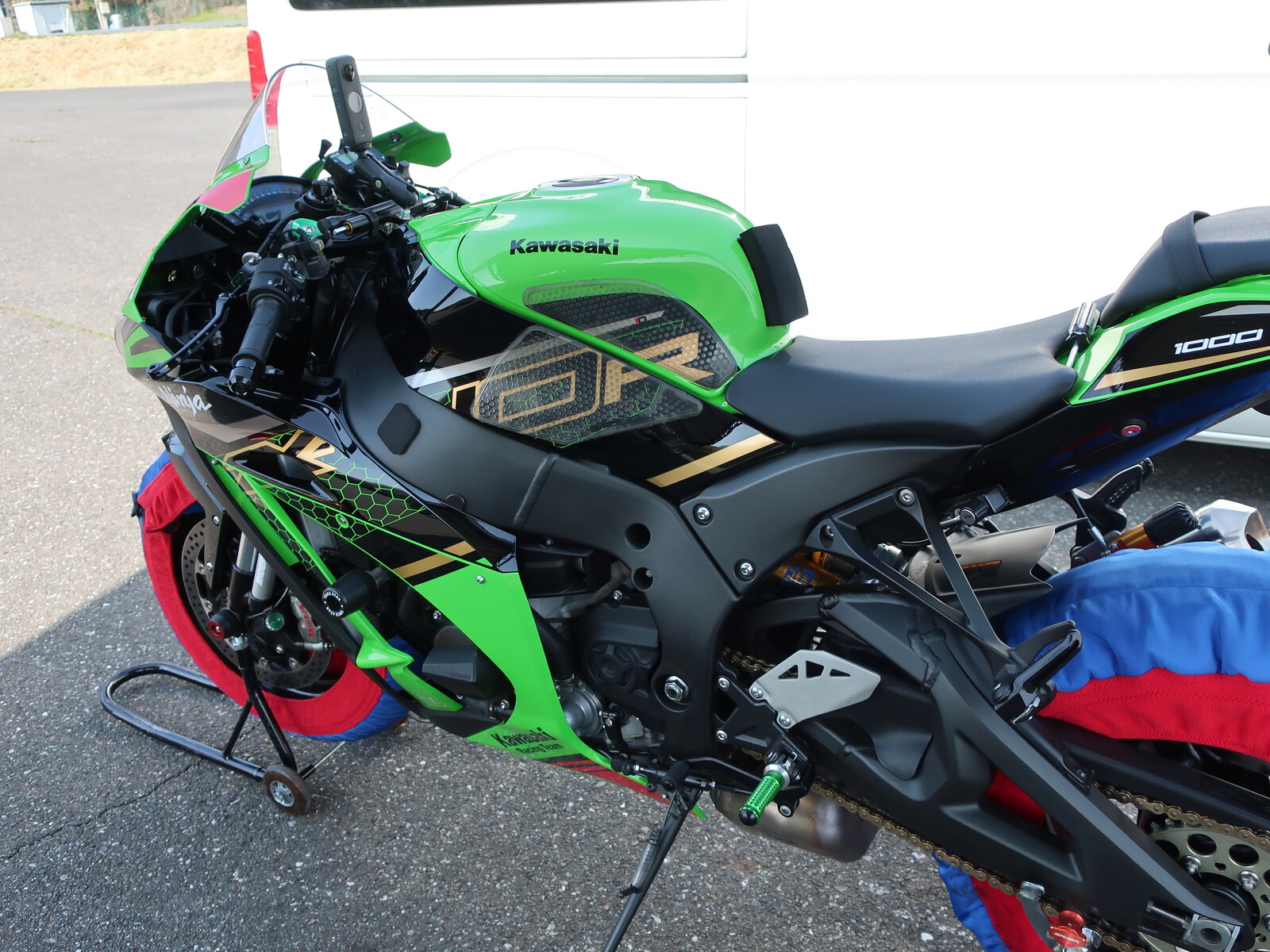 梨塾ガレージ】 ZX10R リヤショック オーリンズ TTX-GP 梨塾ガレージ】 ZX10R リヤショック オーリンズ TTX-GP