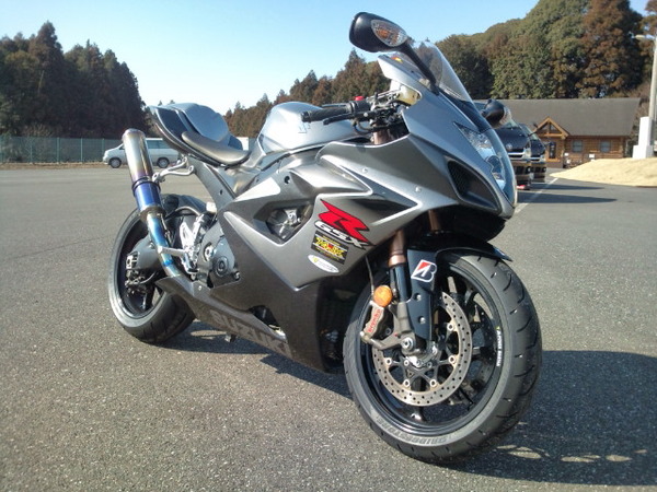 F1013838