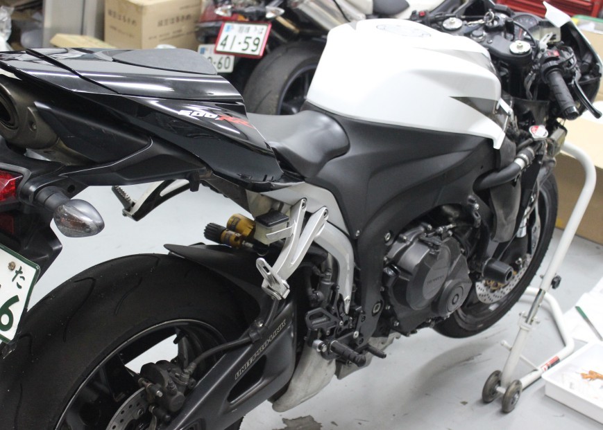 CBR600RR お色直し ① 【梨塾ガレージ】 : 梨本塾 リザルト 