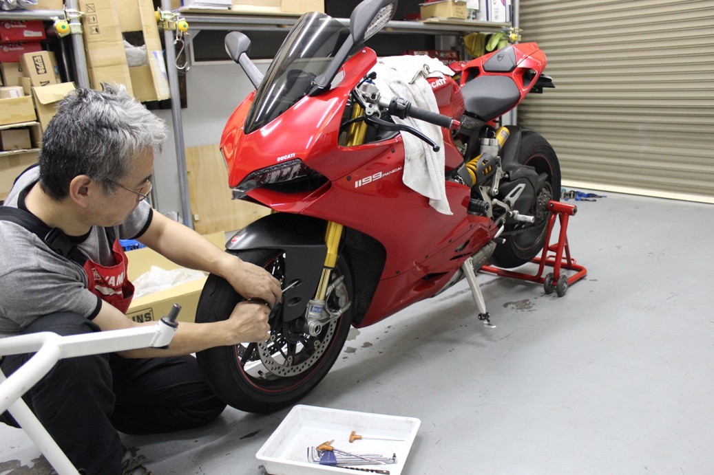 １１９９パニガーレｓ フロントフォーク ｏｈ オイル交換他 編 梨塾ガレージ 梨本塾 リザルト レポート