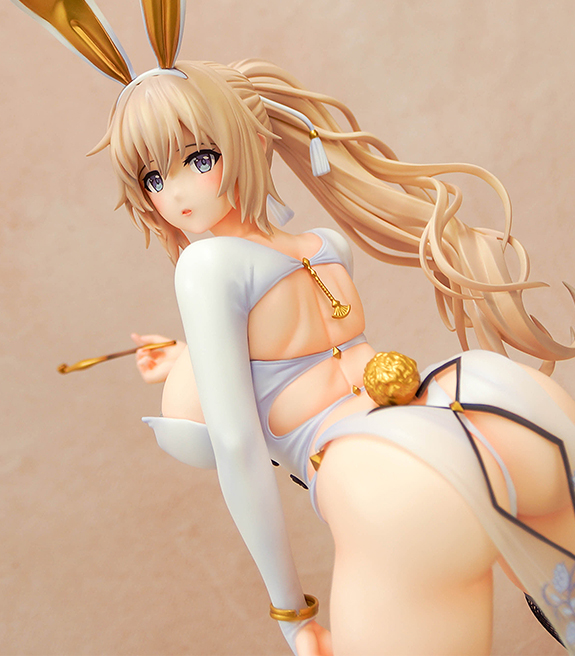 04925