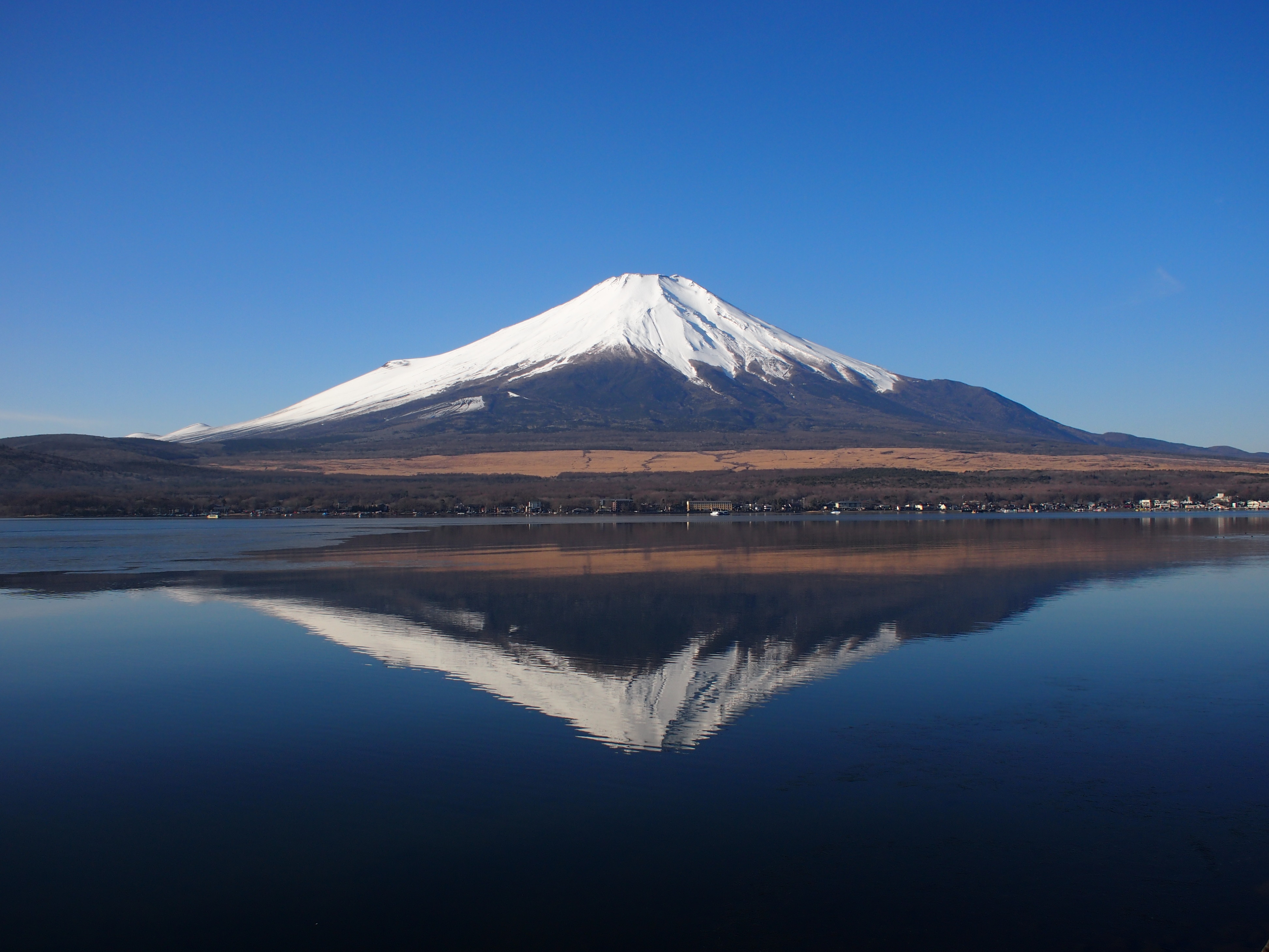 【旅日记】治愈向 远离核辐射 去山中湖看富士山 航拍_哔哩哔哩_bilibili