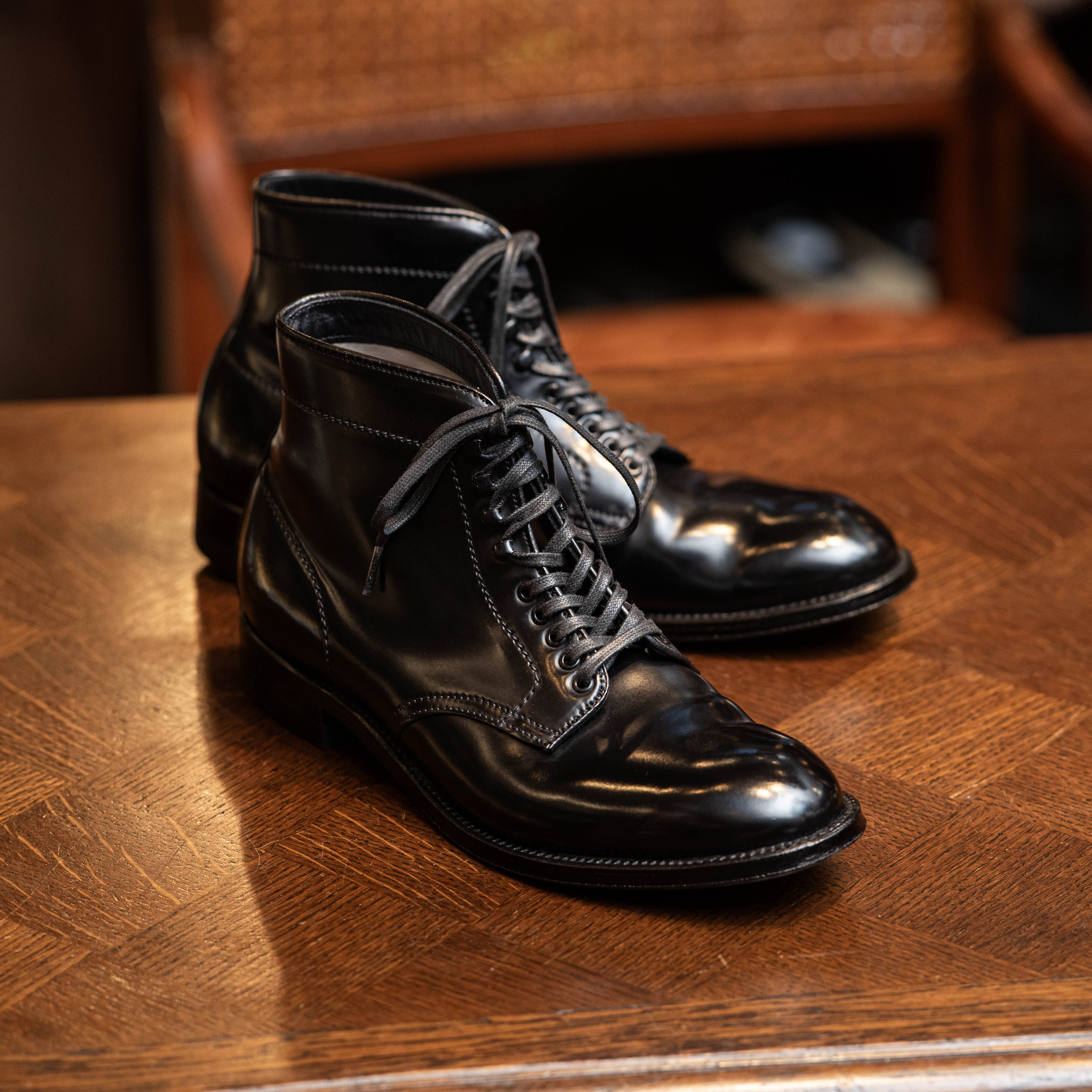 【美品】Alden オールデン レースアップブーツ コードバン 4562H オールデン4562H コードバン 8 Alden(オールデン) / コードバン