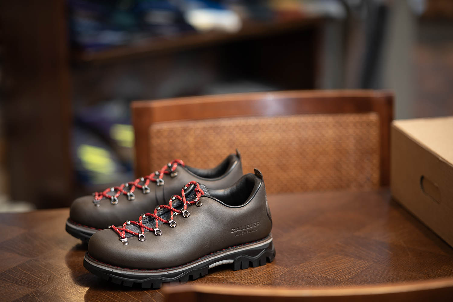 SUPER RANDO LOW サイドビュー